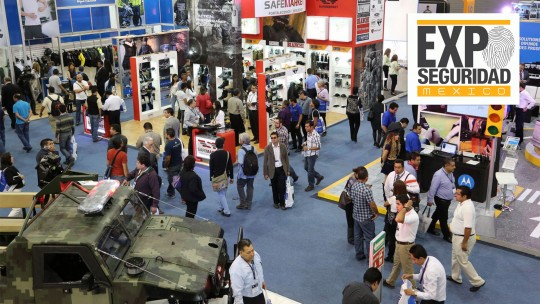 Crowds of people at Expo Seguridad
